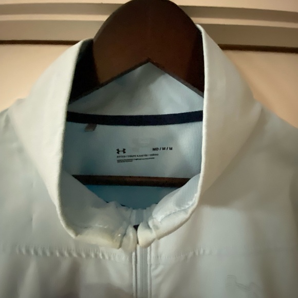Under Armour tennis/golf windbreaker size M - Picture 2 of 3